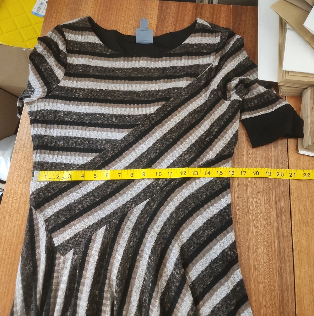 Rabbit Designs size 14 women's dress #003 - Picture 14 of 15